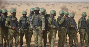 Ülkenin erkekleri zorunlu askerlikten yurtdışına kaçmaya başladı