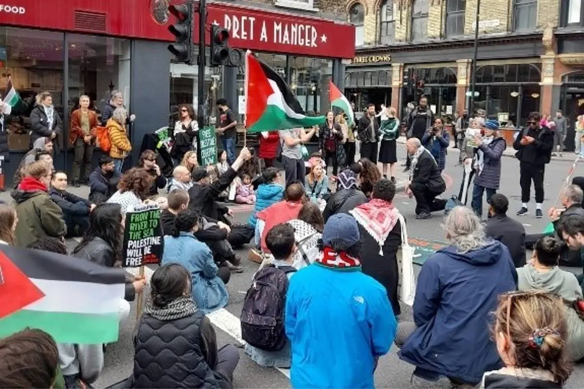 Boykot etkisi: Ünlü sandviç zincirinden İsrail'e darbe!