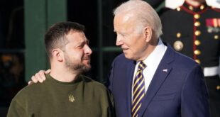 Biden, geciken yardımlar için Zelenskiy'den özür diledi