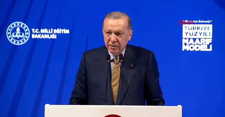 Erdoğan: "Küresel cinsiyetsizleştirme belasının önüne geçeceğiz"