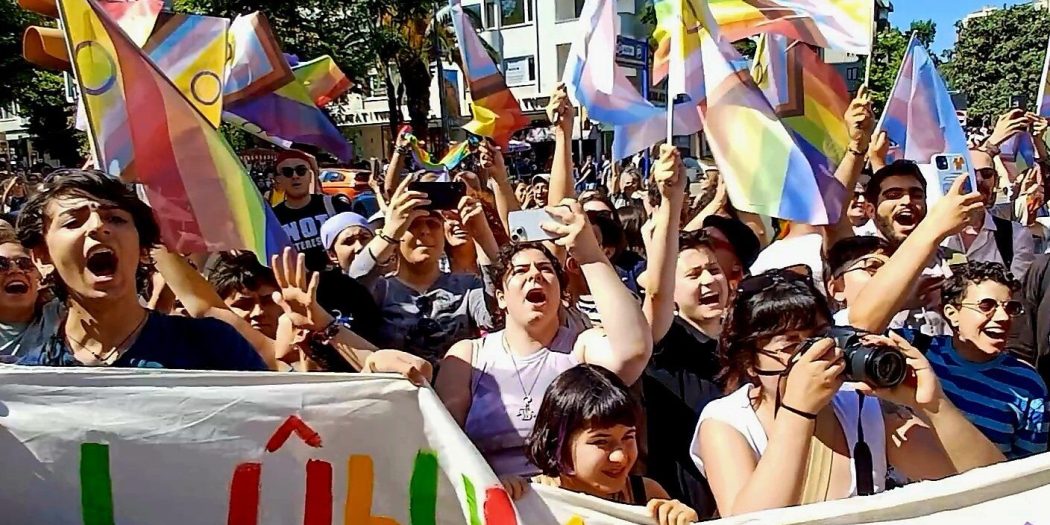LGBT’liler yasağa rağmen meydanda; CHP’den tam destek!
