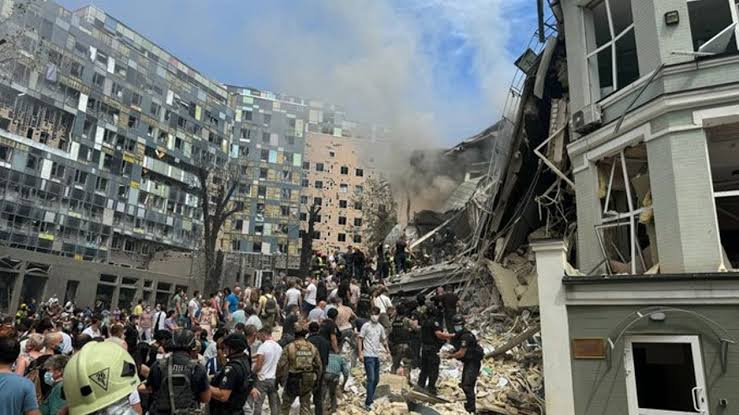 Rusya Ukrayna’ya füze yağdırdı: 20 ölü