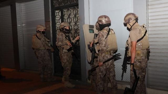 13 ilde eş zamanlı IŞİD operasyonu: 72 gözaltı