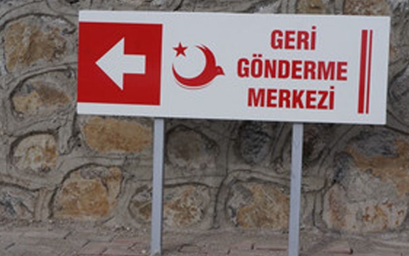 Ailesi geri gönderme merkezinde tutulan Özbek kız: Kimliklerimiz geri verilsin!