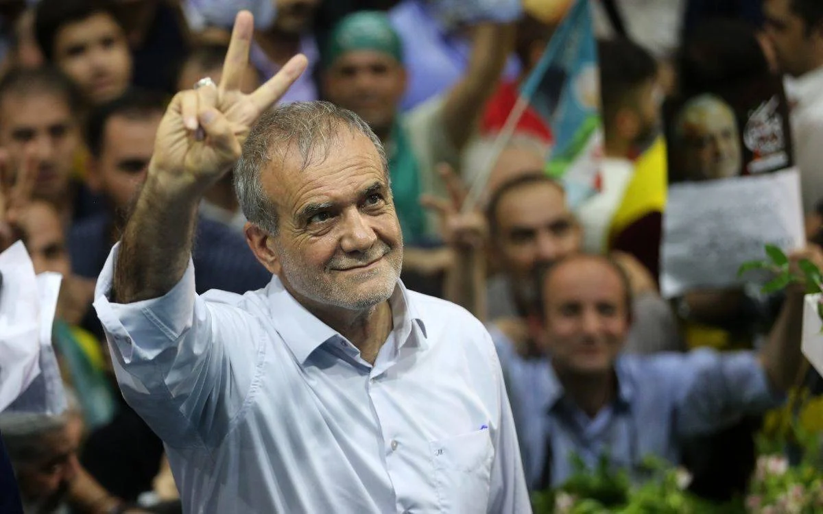 mesud pezeskiyan kimdir