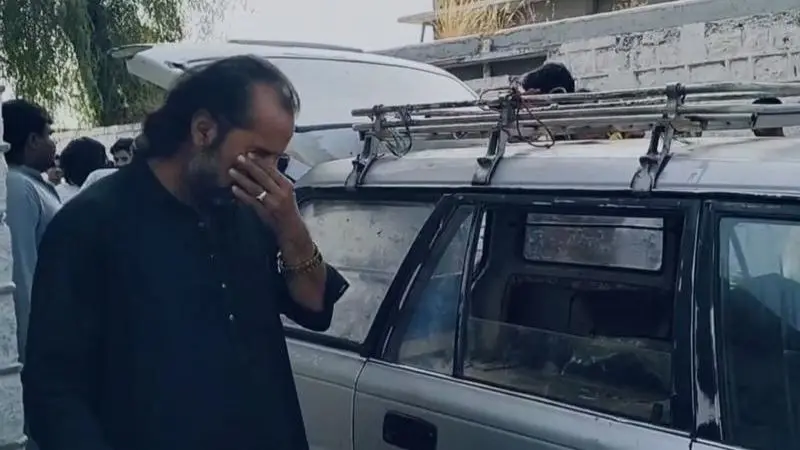 Yolcu otobüsleri otomatik silahlarla tarandı: 38 ölü