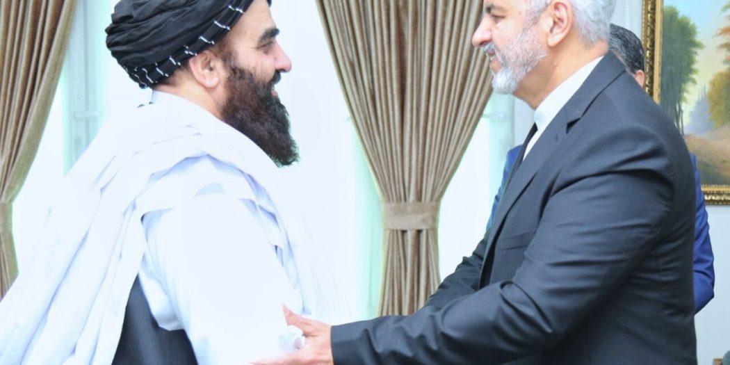 Taliban İran’ın siyasi oyunlarına alet mi oluyor?
