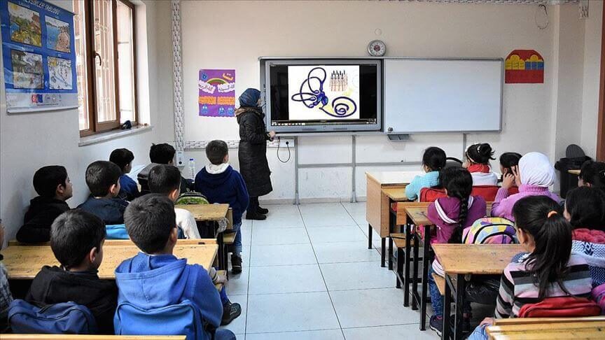 Suriye’den Doğu Türkistanlı öğrencilere jest; ücretsiz eğitim!