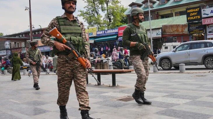 Hindu güçleri, Keşmir’de Müslüman avı başlattı: Yüzlerce gözaltı!