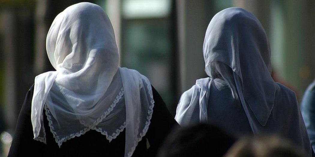 KKTC’de İslam’a ‘yaş sınırı’: “Reşit olmayanlar başörtülü olamaz!”