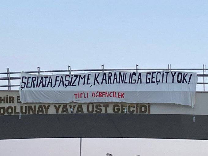 Şeriat yine dillerinde: Boğaziçi’nden Konak’a uzanan nefret söylemi!