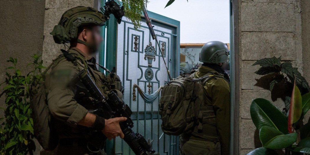 Siyonist işgal agresifleşiyor: Kuneytra’da ev basıp sivilleri sorguya çektiler!
