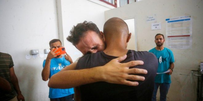 AA 20250812 38809546 38809519 ISRAELI ARMY RELEASES 10 PALESTINIAN PRISONERS AFTER MONTHS IN CAPTIVITY