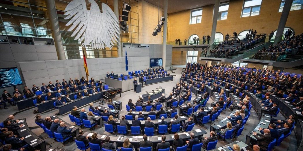 Holokost’tan kurtulan Yahudilere destek 1 milyar dolara çıkarıldı
