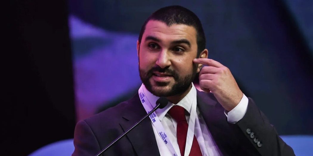 “Özgürlükler ülkesi”, İsrail karşıtı bir gazeteciyi daha susturdu!
