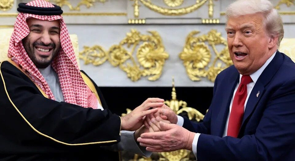 Oval Ofis kapıları bin Selman’a açıldı: Trump’tan yüzyılın övgüsünü aldı!