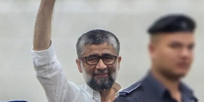 6002442415543270070 120