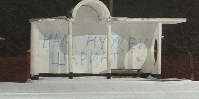 4938603622195465119 121