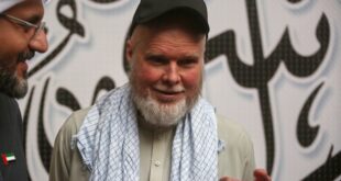 Dennis Coyle 1 ap gmh 260324 1774361615378 hpMain