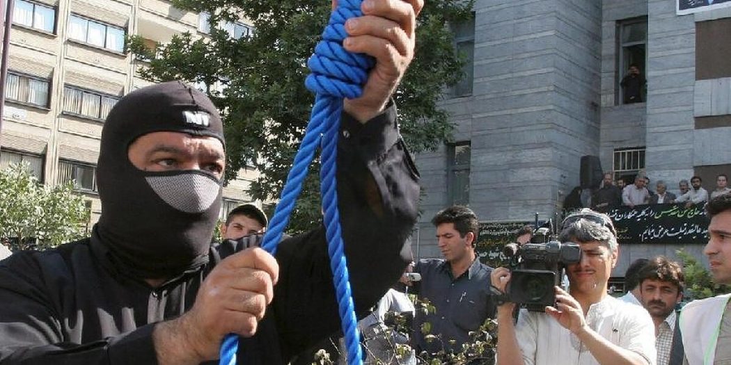 Protestolarda gözaltına alınan 3 İranlı idam edildi