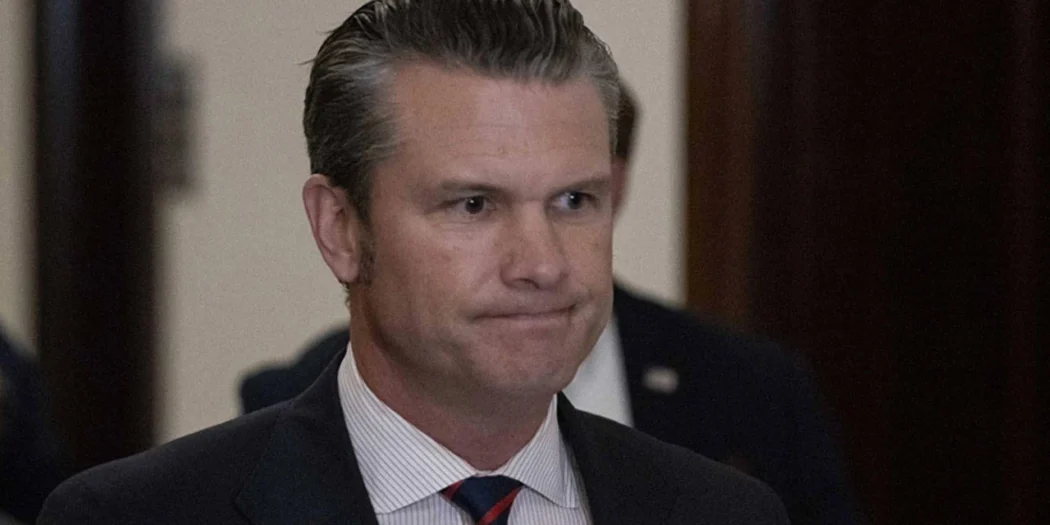Pentagon vaazında İncil kazası; Hegseth ayet diye film repliği okudu!