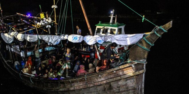 221221011308 01 rohingya boat 123121 restricted