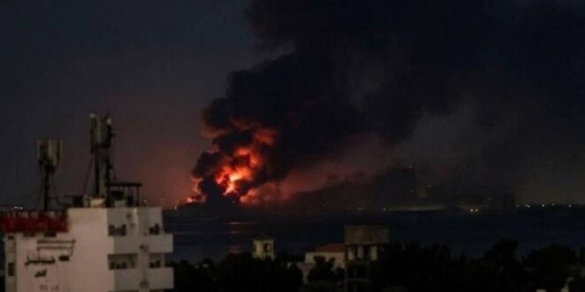 yemenin hudeyde kentinde siddetli patlamalar 82d9bb3ae6 amp