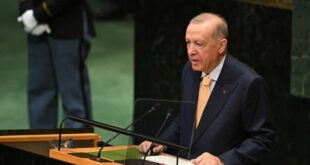 BM kürsüsünde dikkat çeken an: Erdoğan, konuşmasını Sezai Karakoç ile noktaladı