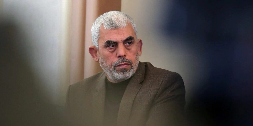 Son nefesine kadar ön cephedeydi: Yahya Sinvar kimdir?