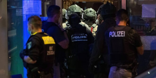 5787245132175313786 121