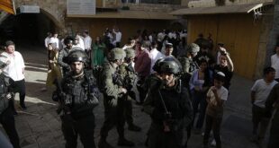 israilli yerlesimcilerden dw ekibine tasli saldiri arac hasar gordu gazeteciler kovalandi