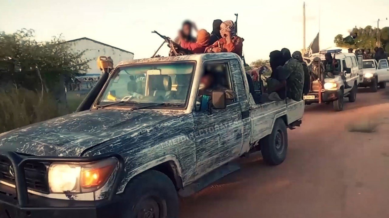 5825712040390545951 121