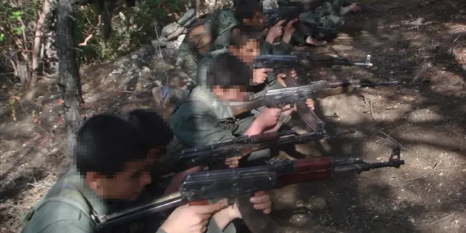 teror orgutu pkkypg zorla silah altina aldigi cocuklari aktif olarak kullanmaya devam ediyor